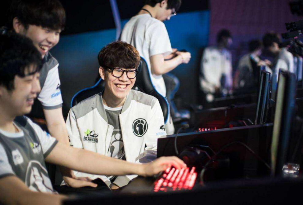 KAIYUN-Uzi巅峰对决，TheShy与80激战切尔西分钟，连败胜负难料！的简单介绍